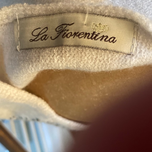 La Fiorentina Embellished Poncho Ivory NWT - Picture 7 of 8